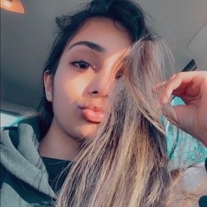 Meet your Posher, Annie